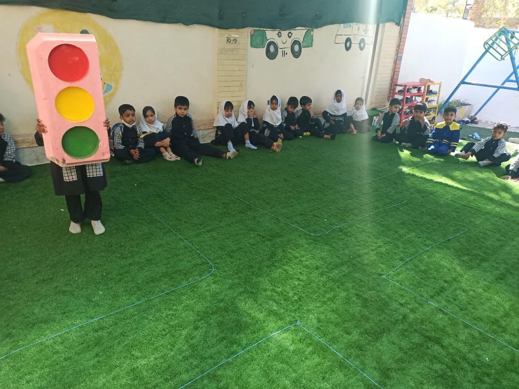 (کودکستان موعود) پیش دبستانی دوره اول و دوم